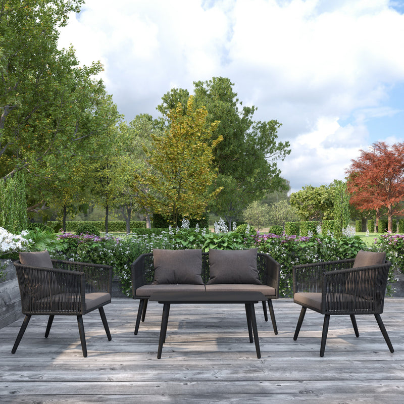 Outdoor Living Trends 2022