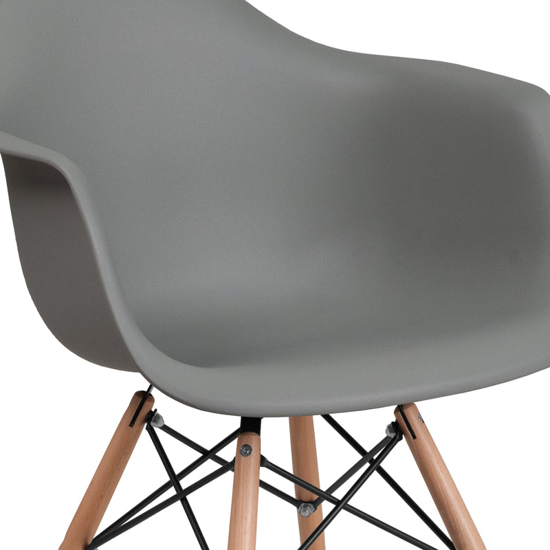 Alda Series Accent Chair with Gently Curved Arms and Metal Braced Wooden Legs