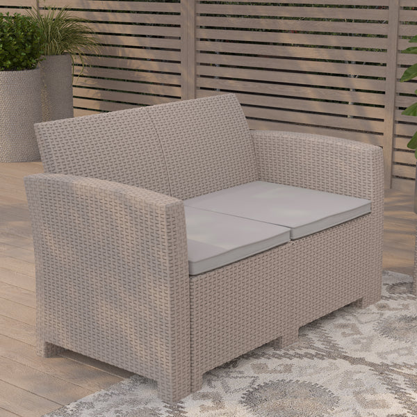 Malmok Outdoor Furniture Resin Loveseat Light Gray Faux Rattan Wicker Pattern 2-Seat Loveseat With All-Weather Beige Cushions