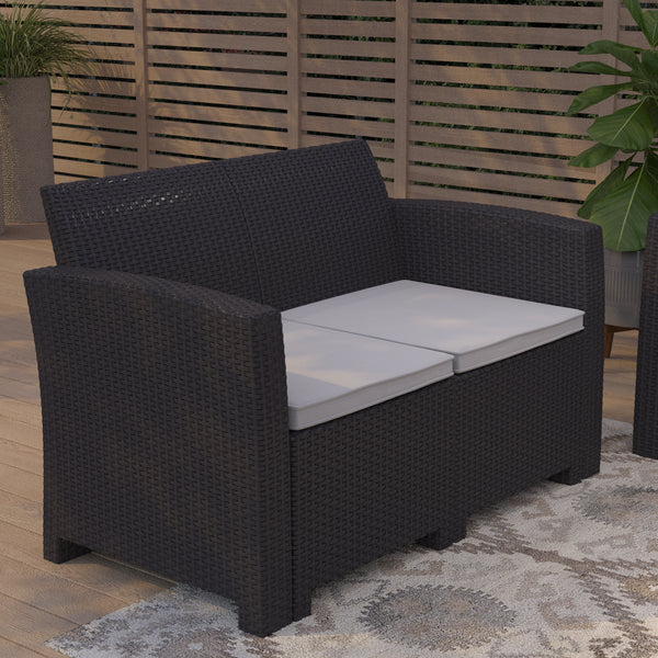 Malmok Outdoor Furniture Resin Loveseat Dark Gray Faux Rattan Wicker Pattern 2-Seat Loveseat With All-Weather Beige Cushions